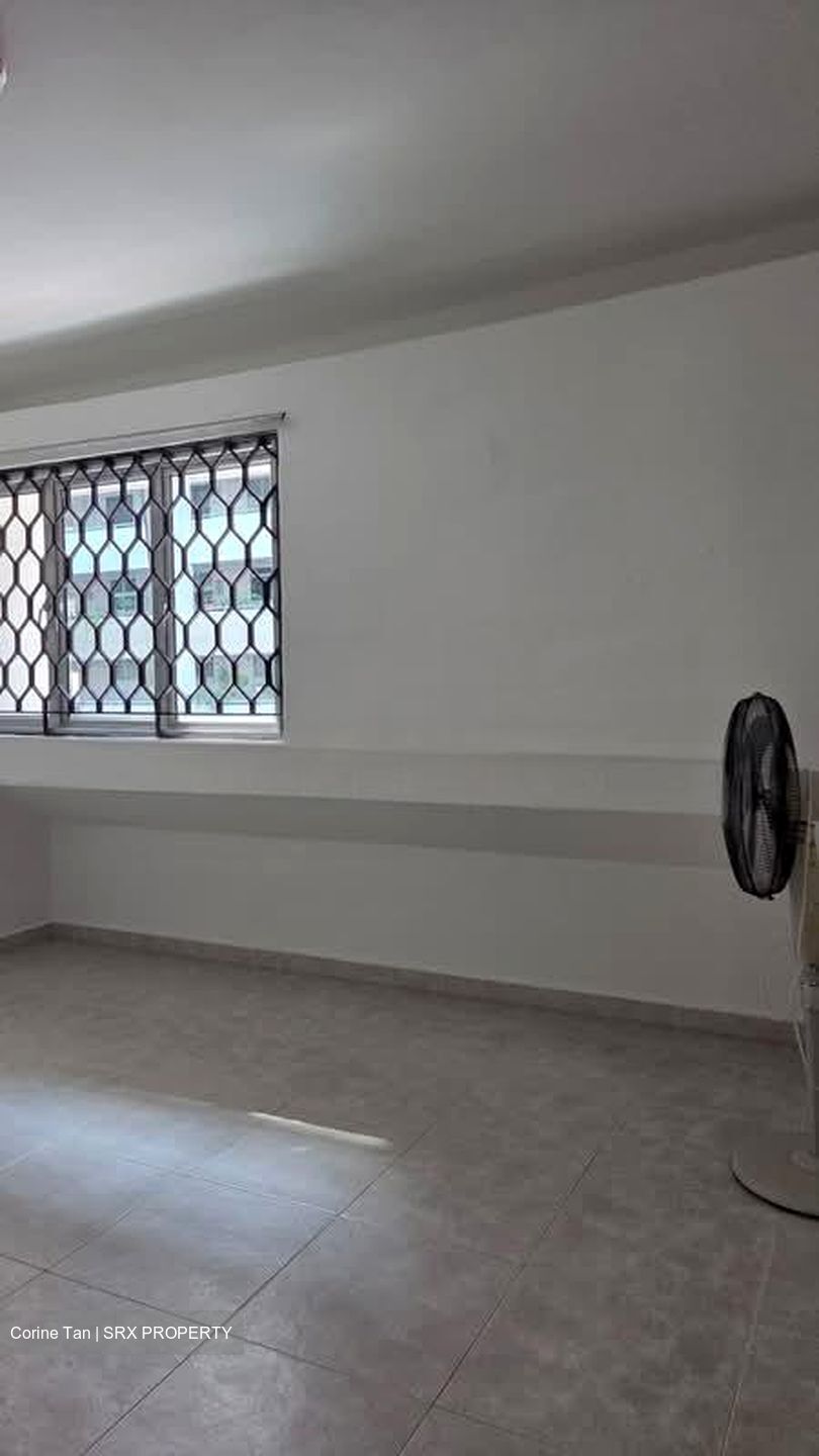Blk 352 Clementi Avenue 2 Shopping Centre (Clementi), HDB 4 Rooms #567719541